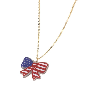 Collier doré avec pendentif nœud au motif du drapeau américain étoiles et rayures