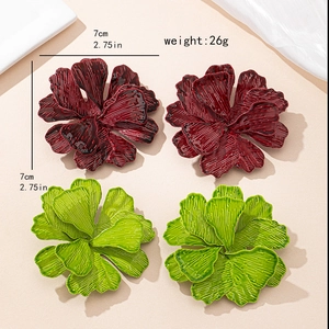 Elegant 7cm oversized pleated flower earrings in burgundy red and vibrant green