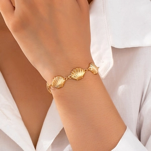 Golden Scallop Shell Link Bracelet Zinc Alloy Adjustable Chain Beach Summer Ocean Theme Fashion Jewelry For Women