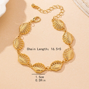 Golden seashell charm bracelet in stainless steel with 16.5+5cm adjustable chain link