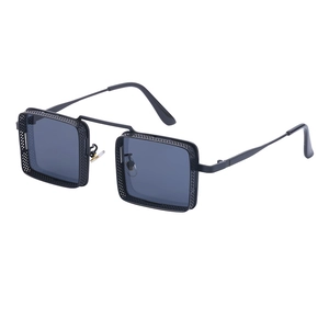 Lunettes de soleil steampunk carrées en métal noir avec design en maille pour homme et femme