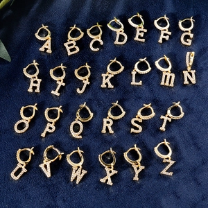 Kupfer Zirkonia Anfangsbuchstaben Ohrringe Pave Kleine Creolen Anhänger Schmuck Für Frauen Elegante Mode Accessoires