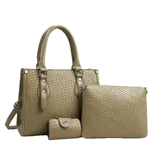Set da 3 pezzi borsa tote verde oliva in pelle intrecciata con pochette coordinata
