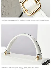 Détails du sac blanc en cuir verni crocodile avec ferrures dorées et poignée