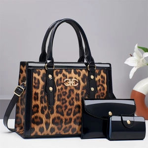 Stylish 3-piece leopard print handbag set in glossy faux leather with gold hardware