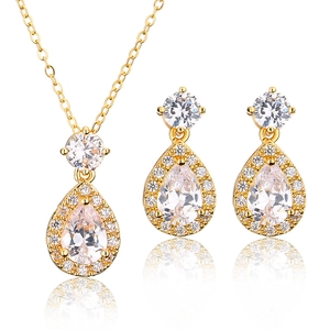 Elegant gold teardrop zircon jewelry set with pear-cut necklace and earrings