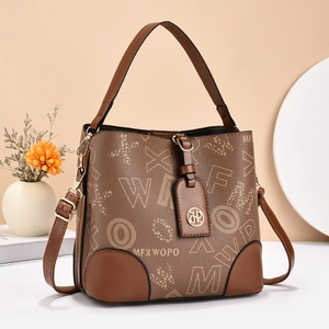 Sac seau vintage marron avec imprimé lettres et bandoulière réglable pour femmes
