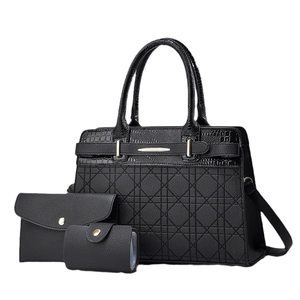 Ensemble 3 pièces sac cabas noir en simili cuir avec motifs croco et matelassés dorés