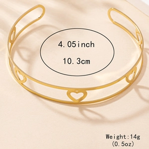 Collier ras du cou doré avec cœur évidé, design à double couche, diamètre de 10,3 cm