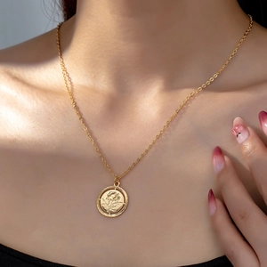 Elegant Rose Flower Coin Pendant Necklace Alloy Embossed Vintage French Style Jewelry Accessory For Women