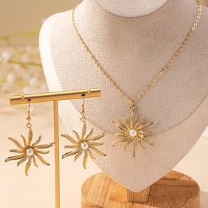 Goldenes Sonnenblumen-Schmuckset mit Perlen, inklusive Halskette und Ohrringen