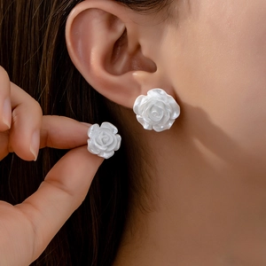 Elegant White Rose Flower Stud Earrings Resin 3D Floral Minimalist Fashion Jewelry For Women Daily Wear Commute Accessory