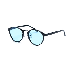Vintage round sunglasses with black frames and light blue lenses for a stylish outdoor look