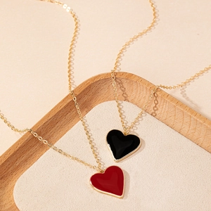 Herz Anhänger Halskette Legierung Vergoldet Tropföl Emaille Mode Elegante Minimalistische Schmuck Für Damen