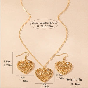 Set elegante collana e orecchini a cuore dorato con scritta Mom e strass brillanti