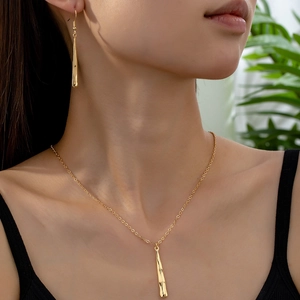 Legierung Wassertropfen Anhänger Halskette Und Hängeohrringe Elegant Minimalistisch Modern Schmuck Für Damen Goldton