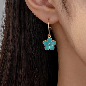 Boucles D Oreilles Pendantes Fleur Alliage Émail Floral Cinq Pétales Plqué Or Élégant Bijoux Mode Pour Femmes