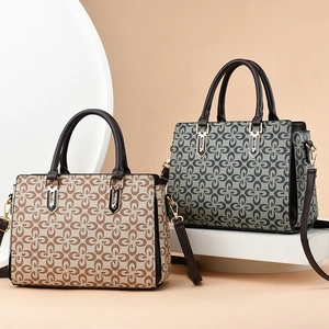Set di borse a mano con stampa floreale e tracolle regolabili in beige e verde scuro