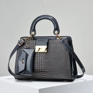 Elegant Women Crocodile Pattern Patent Leather Handbag And Mini Coin Purse Golden Lock Crossbody Satchel Retro Top Handle Bag