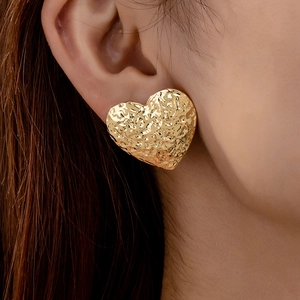 Fashion Heart Stud Earrings Hammered Wrinkled Texture Alloy Vintage Gold Plated Elegant Jewelry For Women