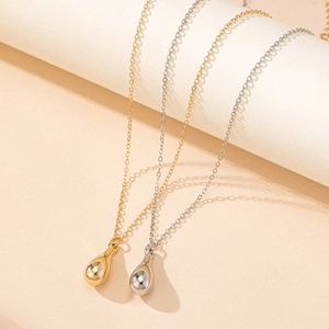 2024 trendy minimalist waterdrop pendant necklace in gold and silver finishes
