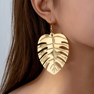 Boucles D'oreilles Pendantes Feuilles De Monstera Ajourées Plante Tropicale Métal Élégant Bijoux Mode Pour Femmes