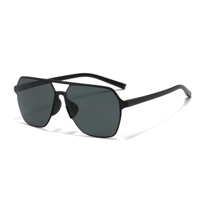 Square nylon polarized pilot sunglasses for men with double bridge in matte black finish