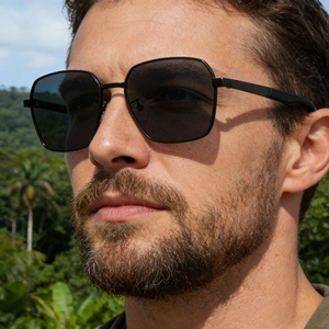 Men's square frame black sunglasses for outdoor driving with polarized lenses