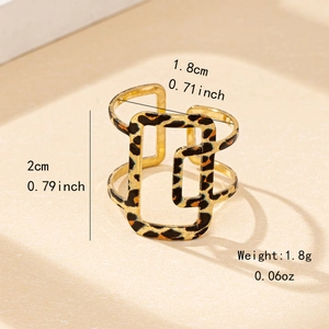 Fashionable leopard print hollow geometric ring in gold-plated open-adjustable design