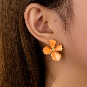 Boucles d'Oreilles Clous en Forme de Fleur Orange Style Occidental pour Femmes Bijoux en Alliage de Zinc Mode Navettage