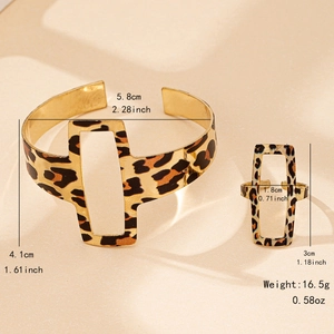Gold-tone hollow geometric leopard print bangle and ring jewelry set with dimensions