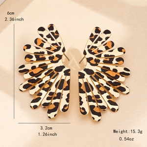 Boucles d'oreilles tendance en forme d'éventail léopard avec bordure dorée