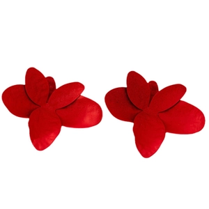 Boucles d'oreilles fleurs rouges surdimensionnées avec pétales mats multicouches