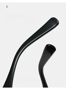 Detailed macro shot of high-gloss TR90 round sunglasses featuring curved ergonomic temples