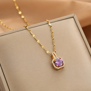 Elegant Copper Alloy Rhinestone Square Pendant Necklace For Women Geometric Halo Design Minimalist Clavicle Chain Jewelry