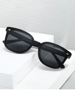 Detailed view of 2025 retro square polarized sunglasses with metallic rice nail accents