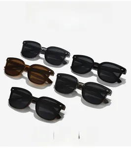 Classic polarized square sunglasses collection with decorative rivets in five assorted colors
