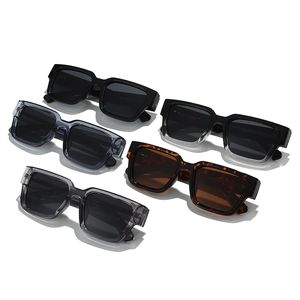 Lunettes de soleil polarisées carrées classiques en noir, gris et écaille pour hommes