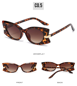 Vue multi-angles de lunettes de soleil papillon avec monture écaille et détails dorés