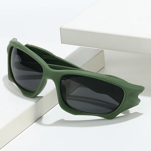 Men's tactical sports sunglasses in matte olive green with polarized dark lenses