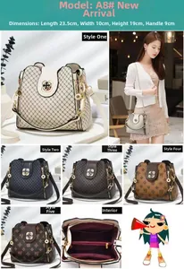 Detailed size specifications for the large capacity crossbody bag with dimensions shown