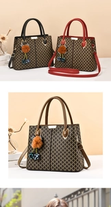 Détails du sac à main à motif vintage avec doubles poignées et pompon décoratif