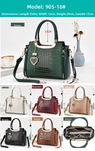 Vue intérieure avec compartiments multicouches et poche zippée du sac à main gaufré