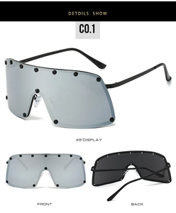 Vues détaillées de lunettes de soleil punk surdimensionnées avec miroir argenté et rivets
