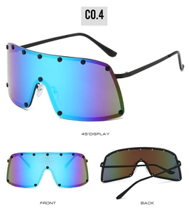 Vues détaillées de lunettes de soleil à rivets avec verres dégradés bleu-violet