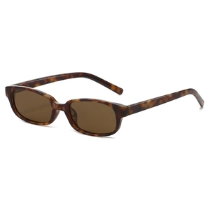 Vintage-Sonnenbrille mit quadratischem Rahmen in Schildpatt-Optik und Polarisierung