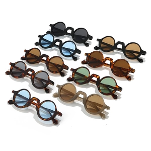 Retro round frame sunglasses for men and women with UV protection in multiple colors