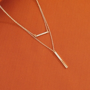 Collier À Rangs Alliage Strass Pendentif Géométrique Bijoux De Mode Minimalistes Tendance Pour Femmes Élégantes