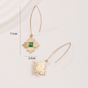 Boucles d'oreilles rétro étoile géométrique avec pierre malachite verte dorée