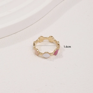 Anello a cuore smaltato con motivo rosa e bianco, diametro interno 1,6 cm